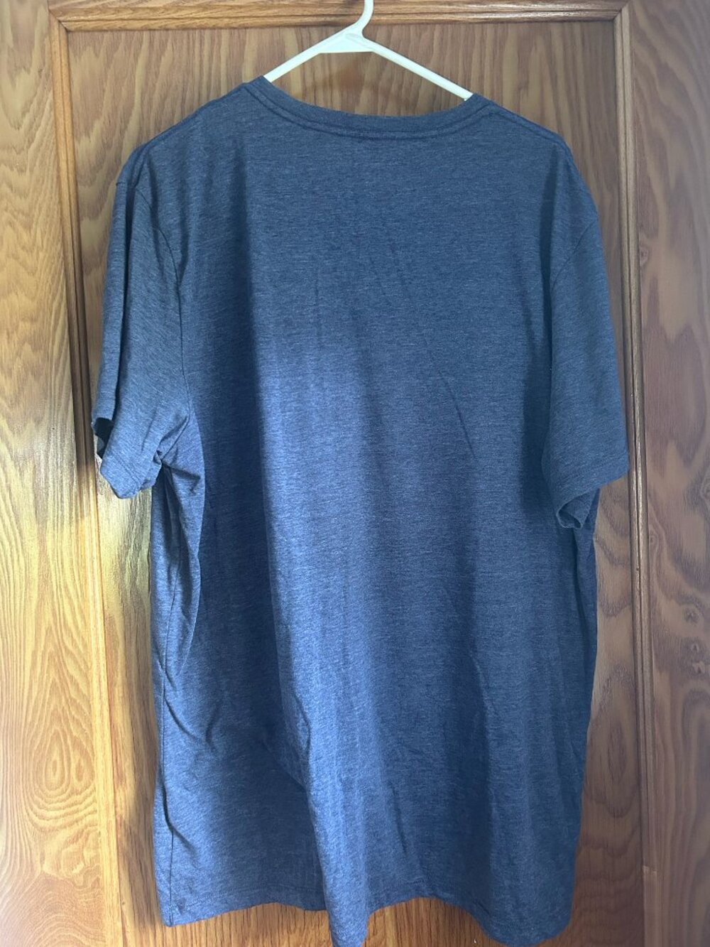 J. Crew Mercantile Broken-In V- Neck Blue Gray Men’s T-shirt Size XL - Picture 2 of 3